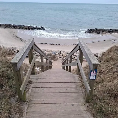 8 Person In * Vejby